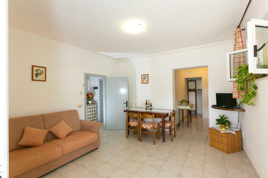 Nuove Farm stay Castellina Marittima
